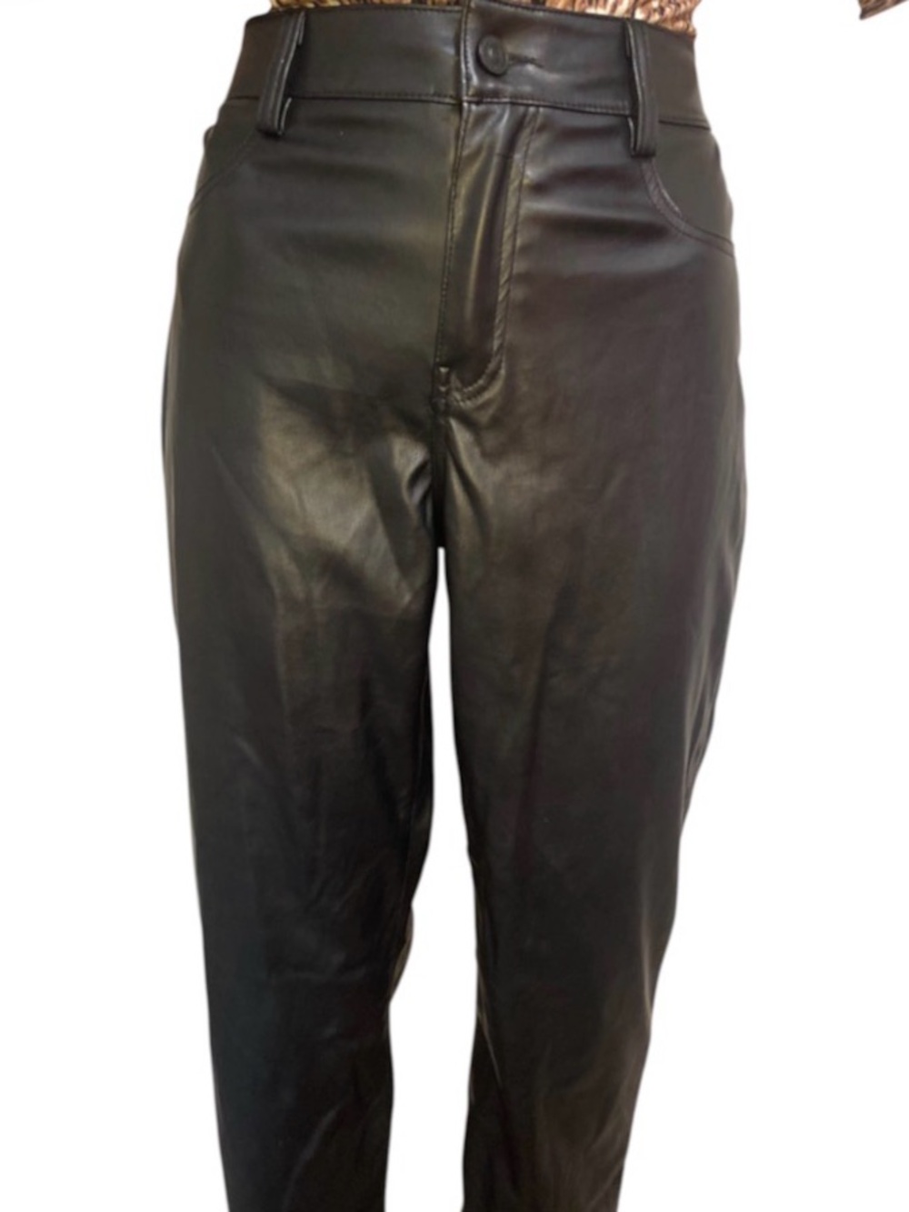 SoundStyle Black Straight-Leg Faux Leather women’s Pants size 4 biker chic fall